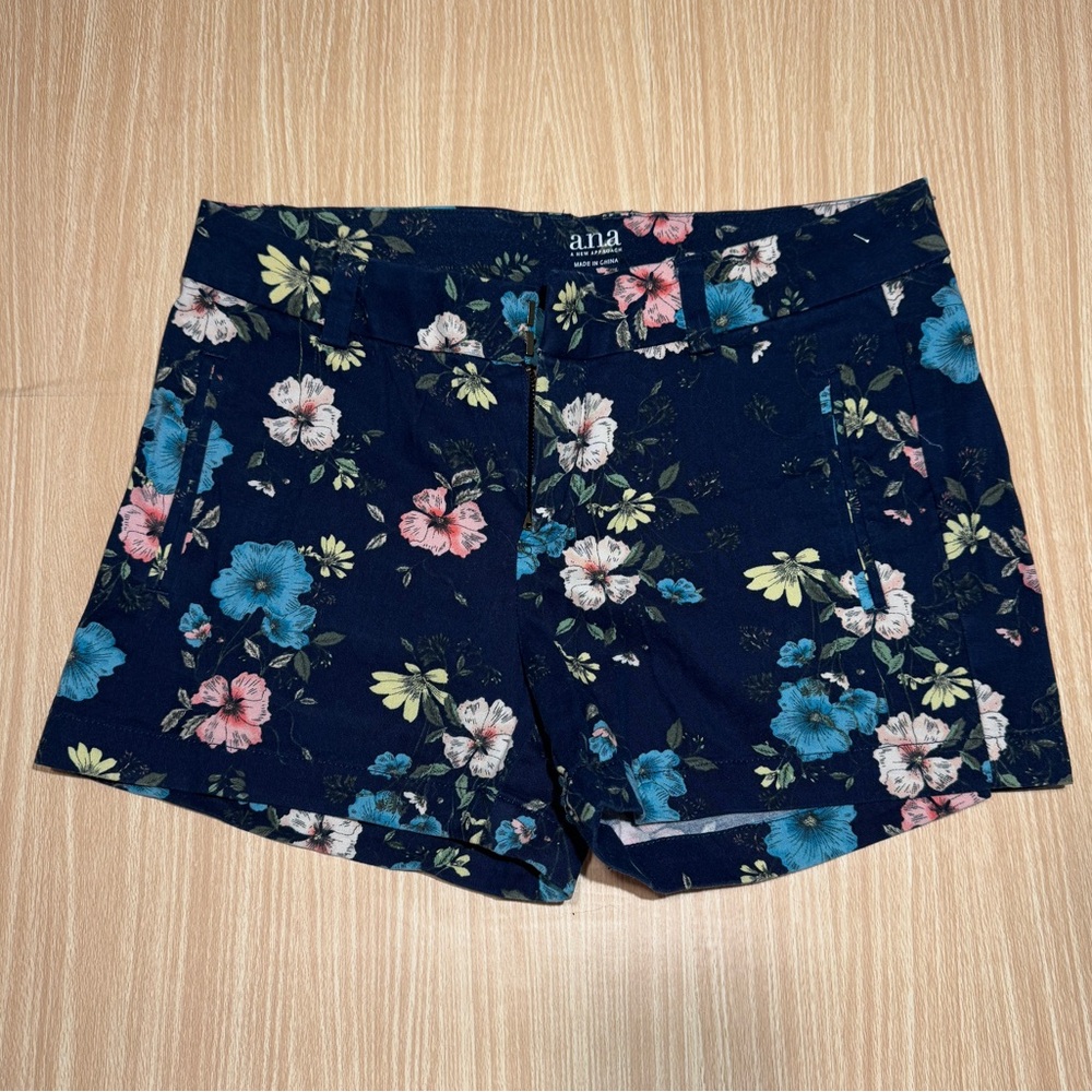 A.N.A.™️ Women's Size 8 Blue Floral Twill Shorts